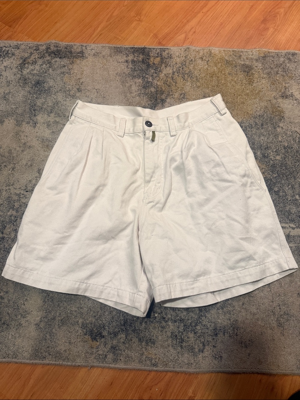 1990s Patagonia pleated organic cotton shorts